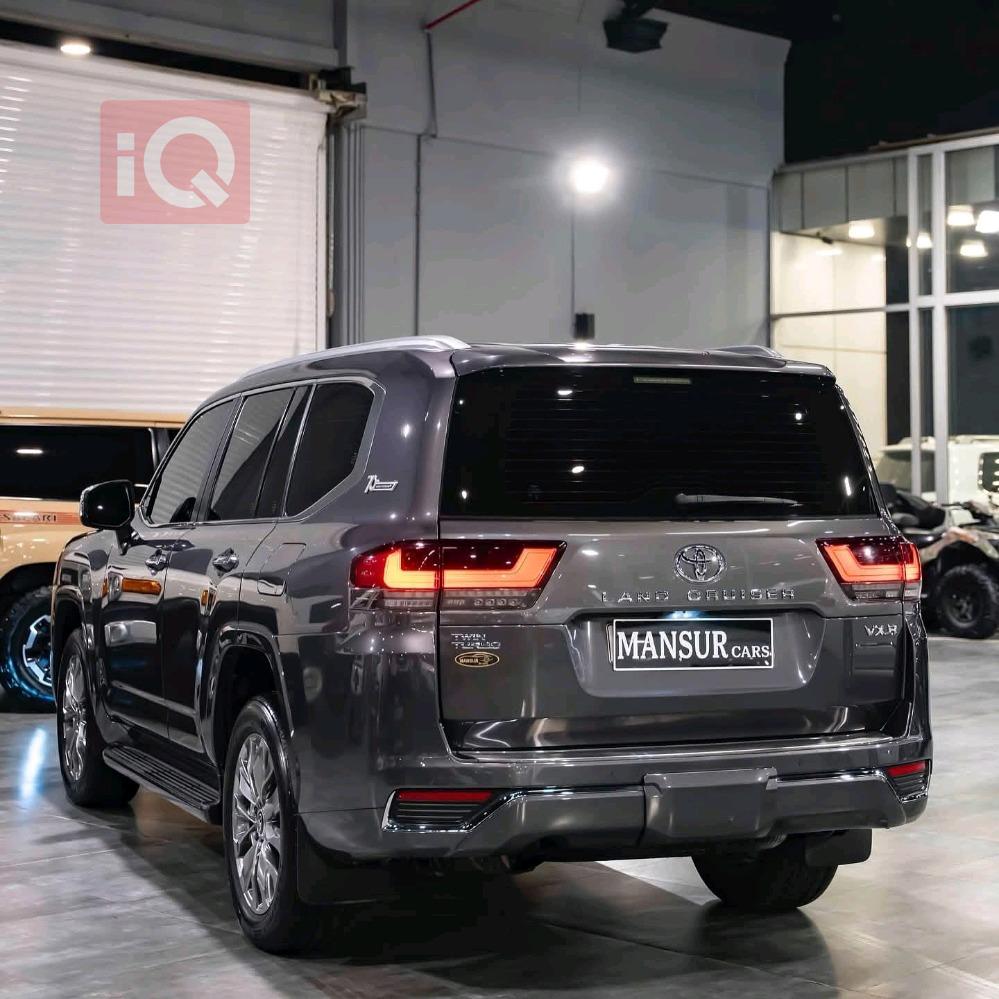 تويوتا لاندكروزر